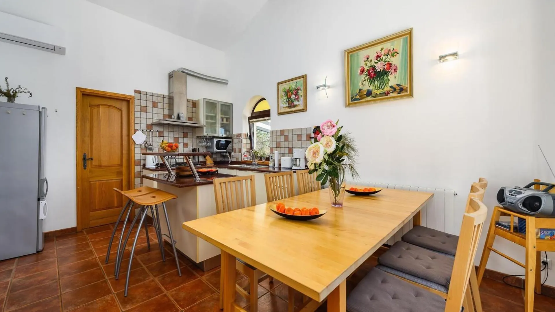 Villa Imagine With Heated Pool Visnjan